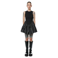 Load image into Gallery viewer, Rochiță Neagră Valentine Cu Detalii De Corset