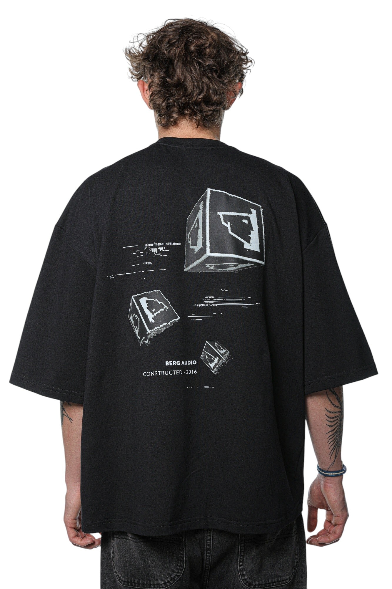 Berg Audio Box Logo UNISEX Love Black Tshirt