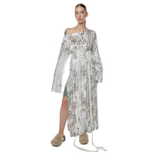 Load image into Gallery viewer, Rochie Wave Animal Print Off Shoulder
