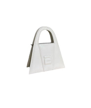 Load image into Gallery viewer, Dirty White Leather Minnie Lock Bag
